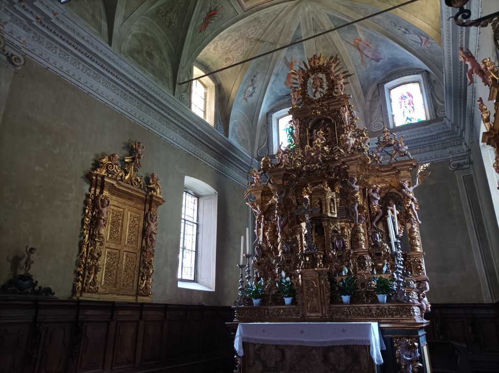 Boccioleto - CAPPELLA DELLA  PARROCCHIALE DI SAN PIETRO E PAOLO-Interno - Altare