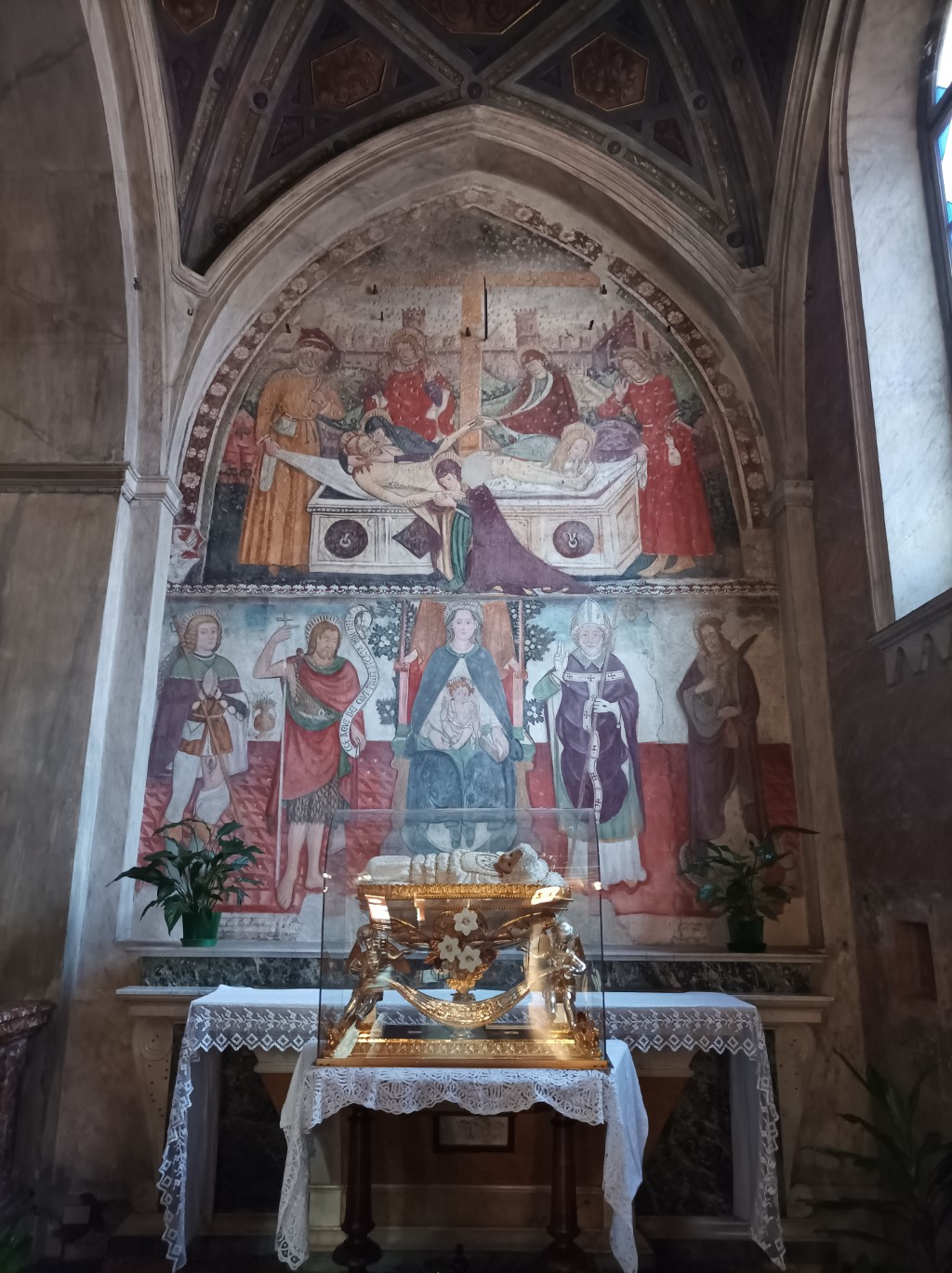 Madonna col Bambino e Cristo nel sepolcro
